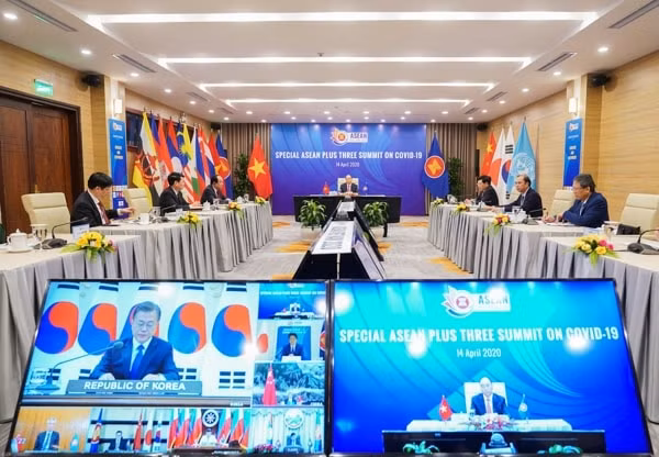 Hội nghị Cấp cao Đặc biệt ASEAN+3 về ứng phó với dịch bệnh COVID-19, chiều ngày 14/4. Ảnh: VGP
