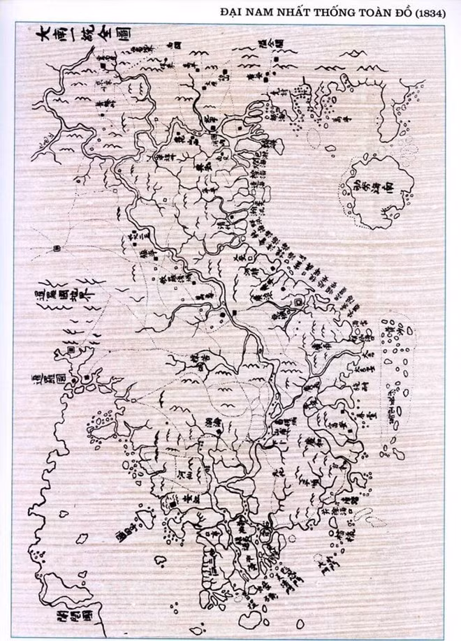 Đại Nam nhất thống toàn đồ của tác giả Phan Huy Chú (1834) khẳng định rõ chủ quyền của Việt Nam với Hoàng Sa và Trường Sa.