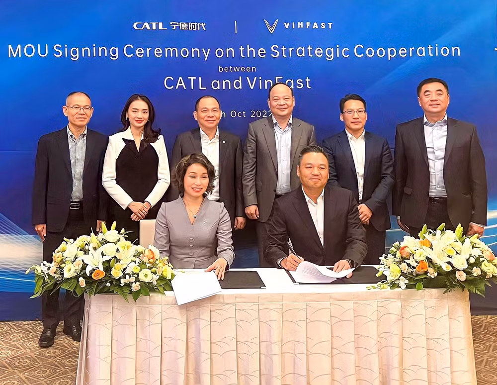 catl va vinfast hop tac chien luoc toan cau thuc day di chuyen dien hoa hinh 1