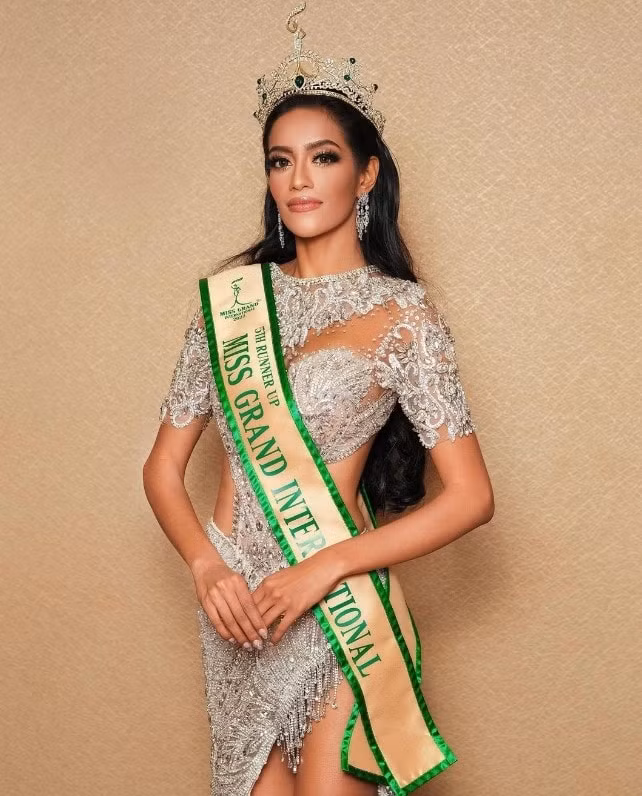 miss grand international 2022 cong bo nguoi thay vi tri cua a hau 5 hinh 2