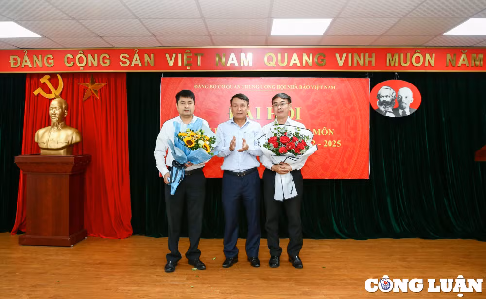 chi bo cac ban chuyen mon tiep tuc doan ket chu dong sang tao phat huy dan chu hinh 5
