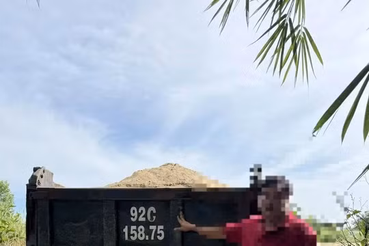 Đà Nẵng: Khởi tố người khai thác trái phép hơn 1.700m³ cát