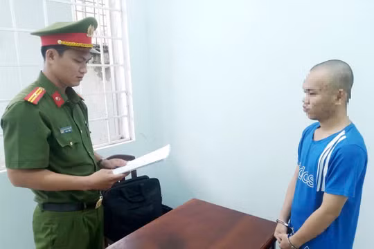 An Giang: Tạm giam đối tượng tông Thiếu tá Cảnh sát giao thông bị thương