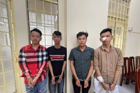 Mâu thuẫn cá nhân, 2 nhóm thanh thiếu niên xảy ra hỗn chiến 