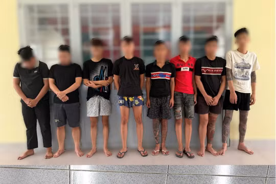 Đồng Nai: Mâu thuẫn ngồi quán nước, 2 nhóm thanh niên dùng dao tự chế, ghế sắt đánh nhau