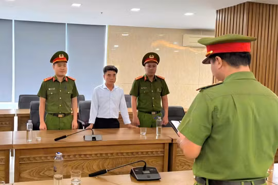 Khởi tố giám đốc doanh nghiệp sản xuất gần 11.000 hũ yến sào giả