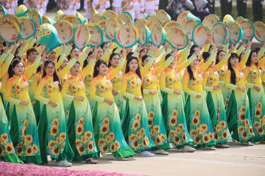 Phụ nữ Việt Nam phát huy bản lĩnh trong kỷ nguyên mới