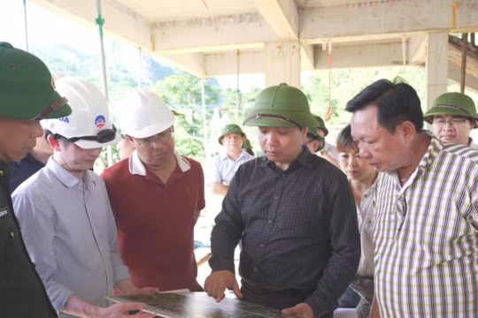 Cao Bằng: Tiến độ thi công các dự án trường nội trú liên cấp là không thể trì hoãn