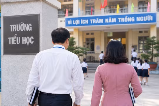 Bộ Nội vụ hướng dẫn tinh giản hiệu trưởng, hiệu phó sau sắp xếp trường học