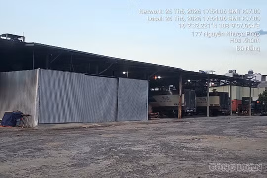 Đà Nẵng: Chính quyền phường Hòa Khánh xử lý ra sao vụ đất công viên cây xanh biến thành bãi đỗ xe, nhà kho?