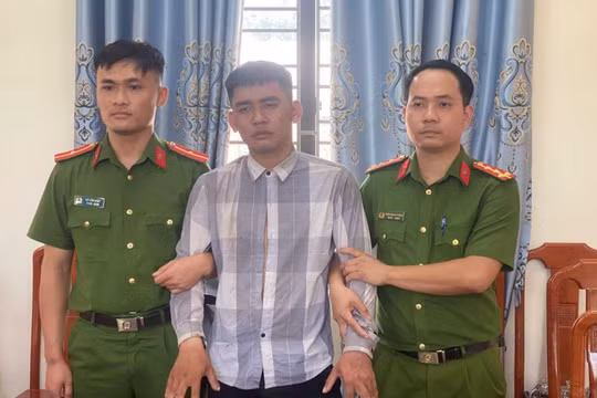 Bắt khẩn cấp đối tượng dùng hung khí truy đuổi người giữa đêm