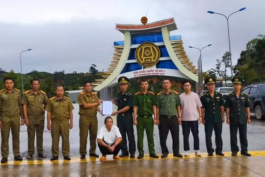Quảng Ngãi: Phối hợp bắt giữ đối tượng truy nã đặc biệt nguy hiểm tại Lào