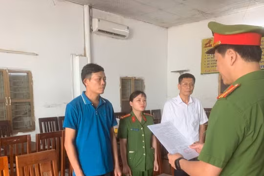 Khởi tố bị can mua bán 51 hóa đơn khống với giá trị hơn 744 triệu đồng