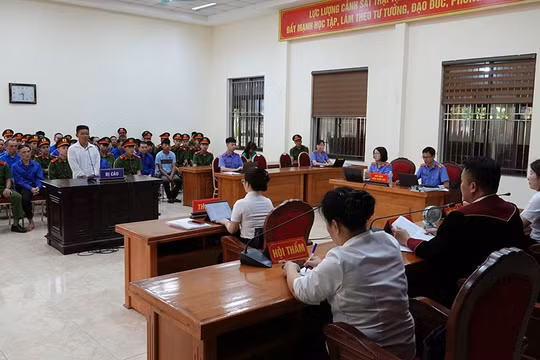 Sơn La: 41 bị cáo hầu tòa trong vụ khai thác khoáng sản trái phép