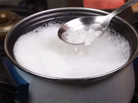 nhung loi ich khong ngo cua nuoc com doi voi tre nho hinh 2