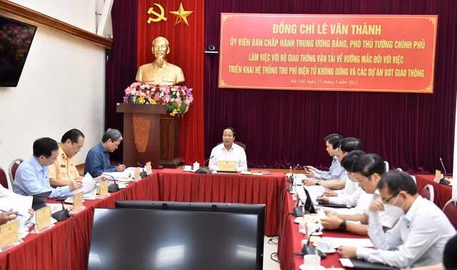 pho thu tuong le van thanh ra toi hau thu cho thu phi tu dong khong dung hinh 1