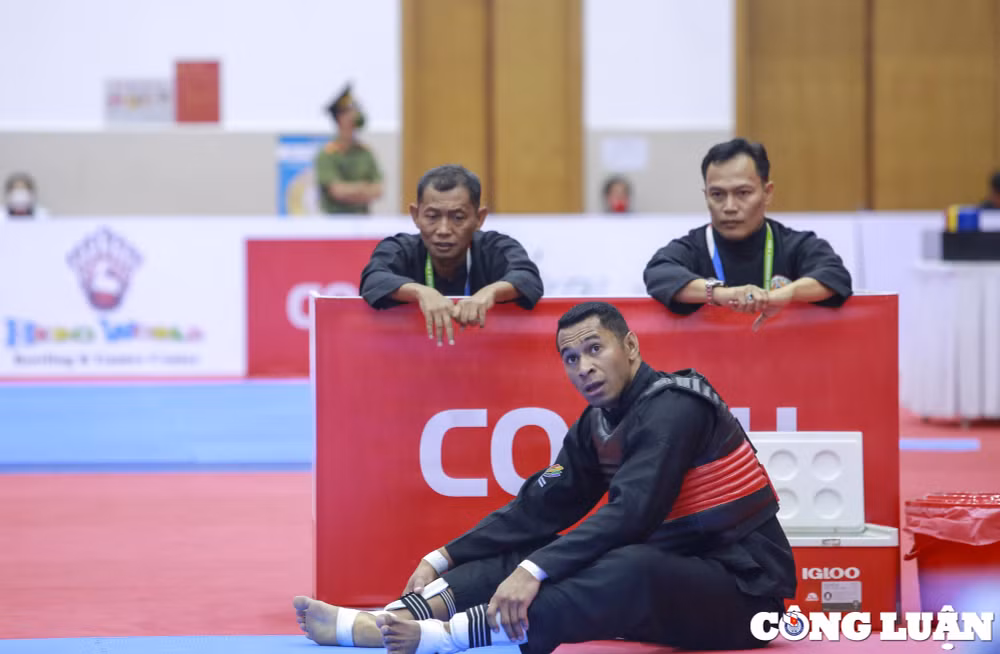 nguyen duy tuyen ha guc ronaldo mang ve hcv thu 5 mon doi khang pencak silat cho viet nam hinh 6