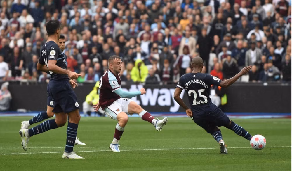 hoa west ham 2 2 man city mat loi the trong cuoc dua vo dich ngoai hang anh hinh 6