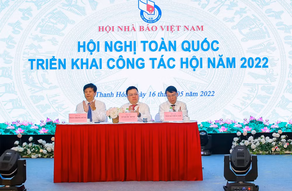doi moi hoat dong song hanh doan ket va phat trien cung nen bao chi hien dai hinh 2