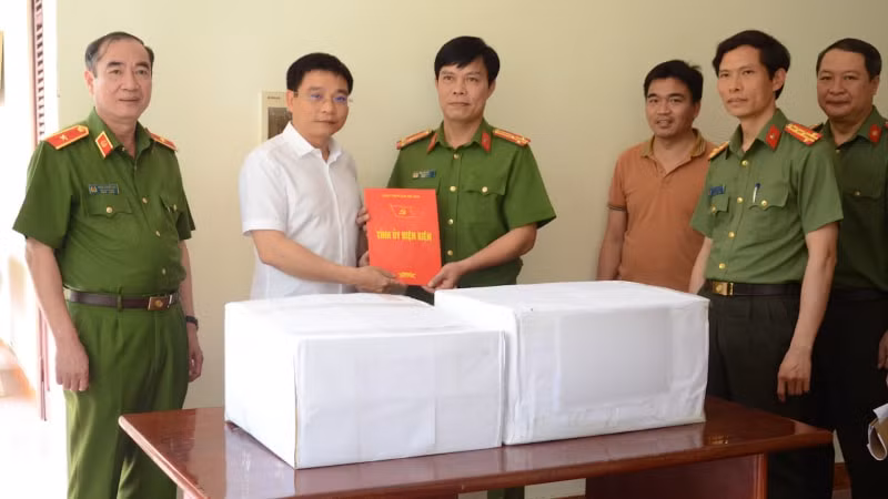 pha thanh cong chuyen an ma tuy xuyen quoc gia thu giu 115 banh heroin hinh 3