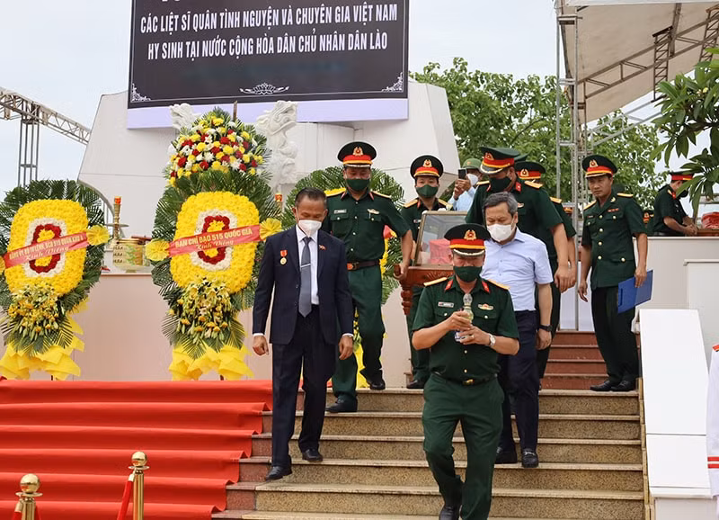 quang binh truy dieu an tang 17 hai cot liet sy hy sinh tai lao hinh 2
