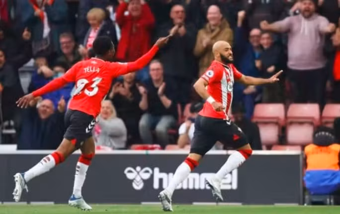 thang southampton 2 1 liverpool tiep tuc bam duoi man city tren bxh ngoai hang anh hinh 1