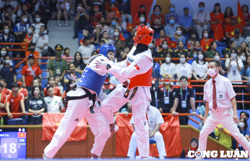 nhung hinh anh an tuong cua taekwondo viet nam tai sea games 31 trong ngay 17 5 hinh 17