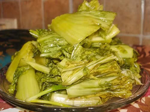 cach muoi dua cai ngon va nhung dieu can tranh khi an dua muoi hinh 2