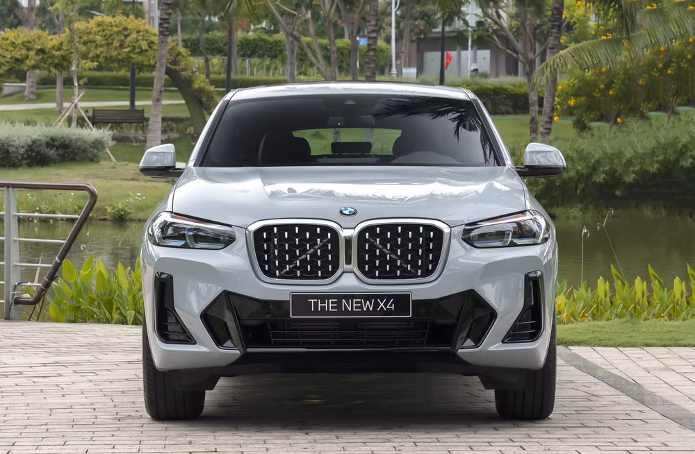 bmw x4 ban nang cap ra mat gia ban tang 200 trieu dong hinh 2