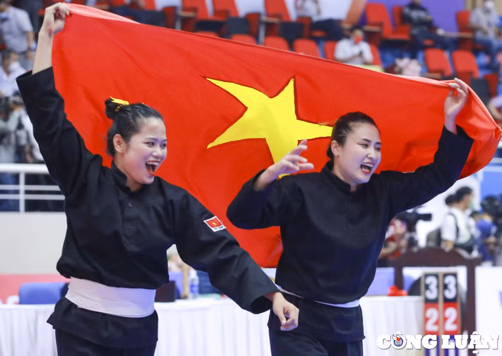 nhung hinh anh an tuong cua mon thi pencak silat tai sea games 31 hinh 1