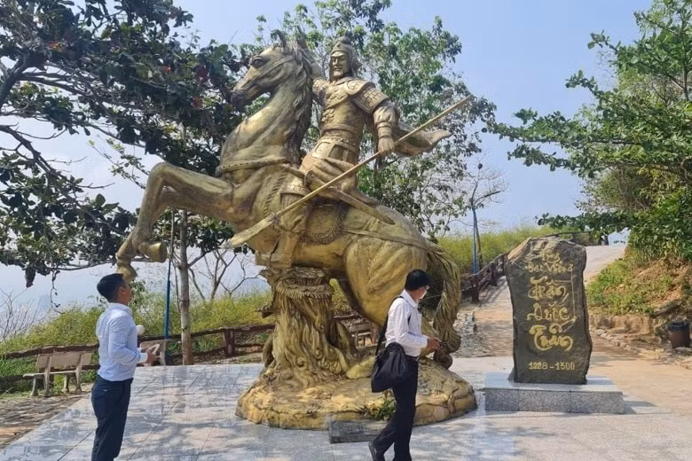 tinh ba ria vung tau thong tin ve tuong tran hung dao bi cho la giong quan van truong hinh 4