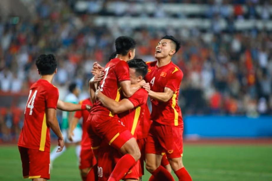 hung dung lap cong u23 viet nam vuon len dung dau bang a hinh 4