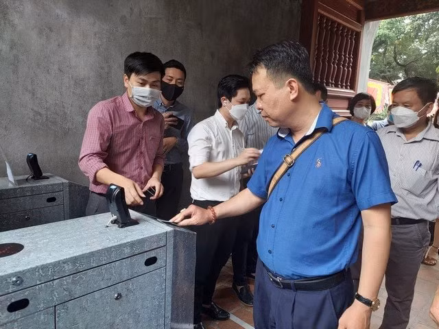 van mieu quoc tu giam khai truong he thong ve dien tu hinh 3