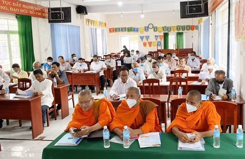 tinh kien giang phat huy vai tro nguoi co uy tin trong cong dong hinh 2
