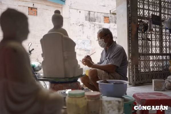 len loi vao con hem chuyen duc tuong phat o tp hcm hinh 6