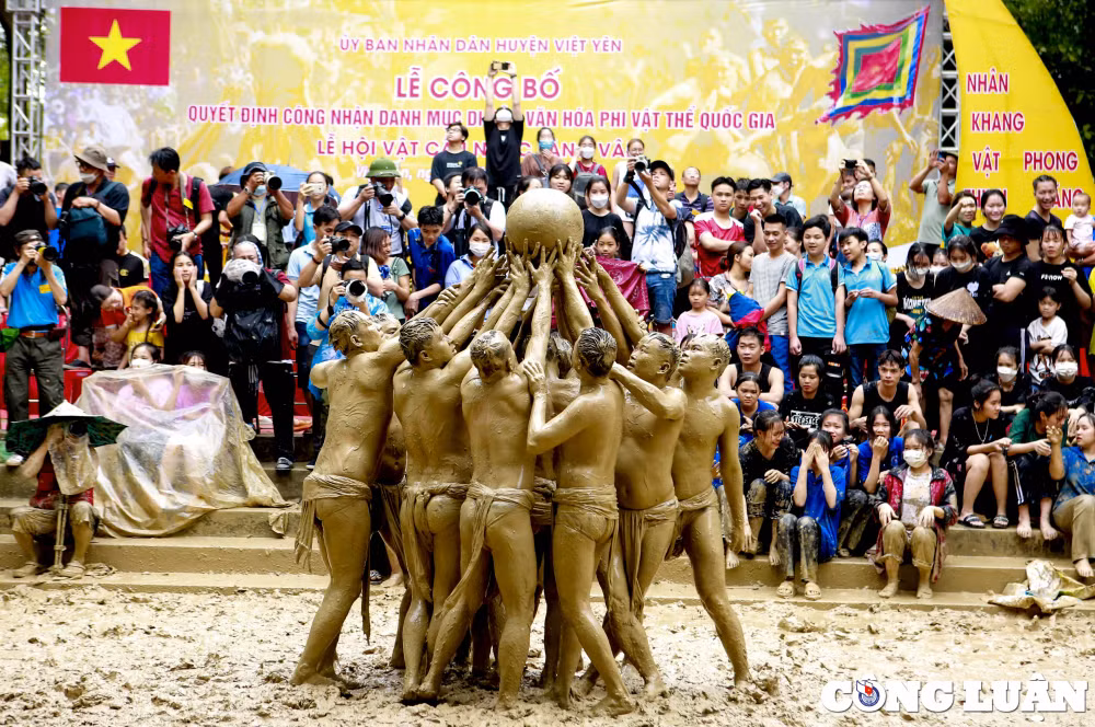 doc dao le hoi vat cau nuoc lang van o bac giang di san van hoa phi vat the quoc gia hinh 5
