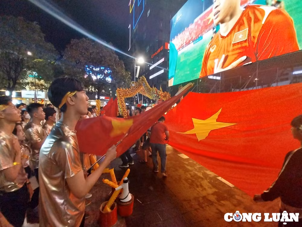 u23 viet nam vao chung ket nguoi ham mo chay het minh trong chien thang hinh 7
