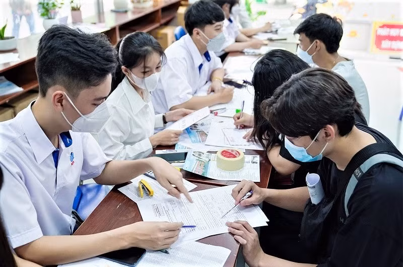 han che xet tuyen dai hoc bang diem thi tot nghiep thpt them bat cap thieu cong bang hinh 3