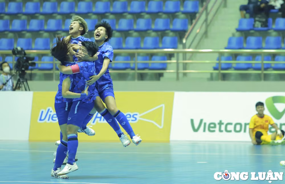 futsal nu gianh hcb sau khi de thua sat nut thai lan 1 2 hinh 9
