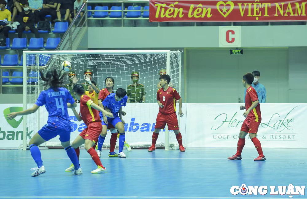 futsal nu gianh hcb sau khi de thua sat nut thai lan 1 2 hinh 8
