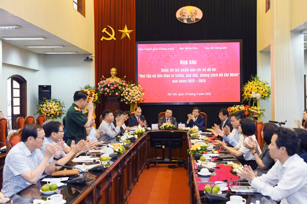 day manh cong tac tuyen truyen khang dinh gia tri tu tuong dao duc phong cach ho chi minh hinh 2