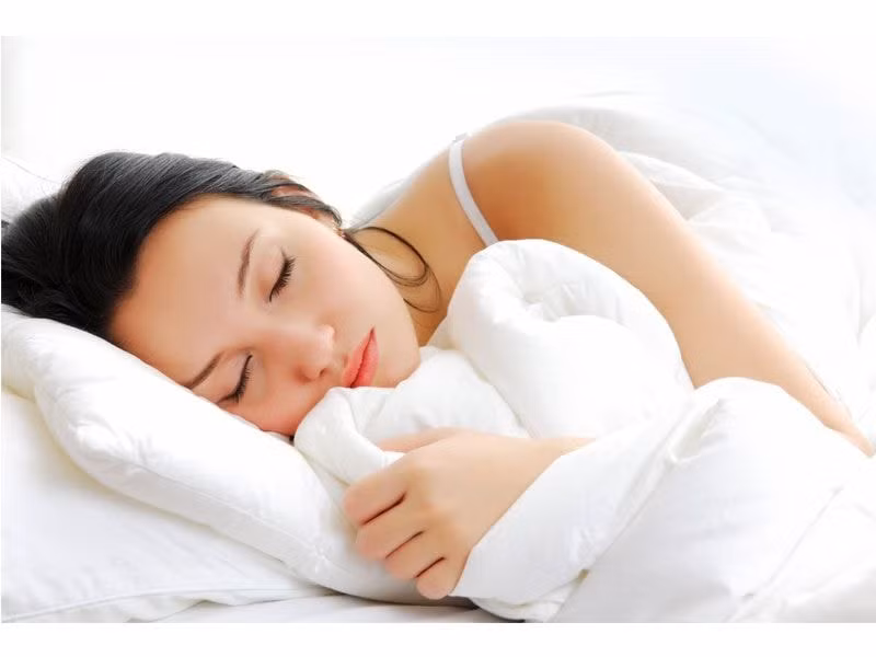 nguyen nhan tac hai va cach chua chay nuoc mieng khi ngu hinh 1