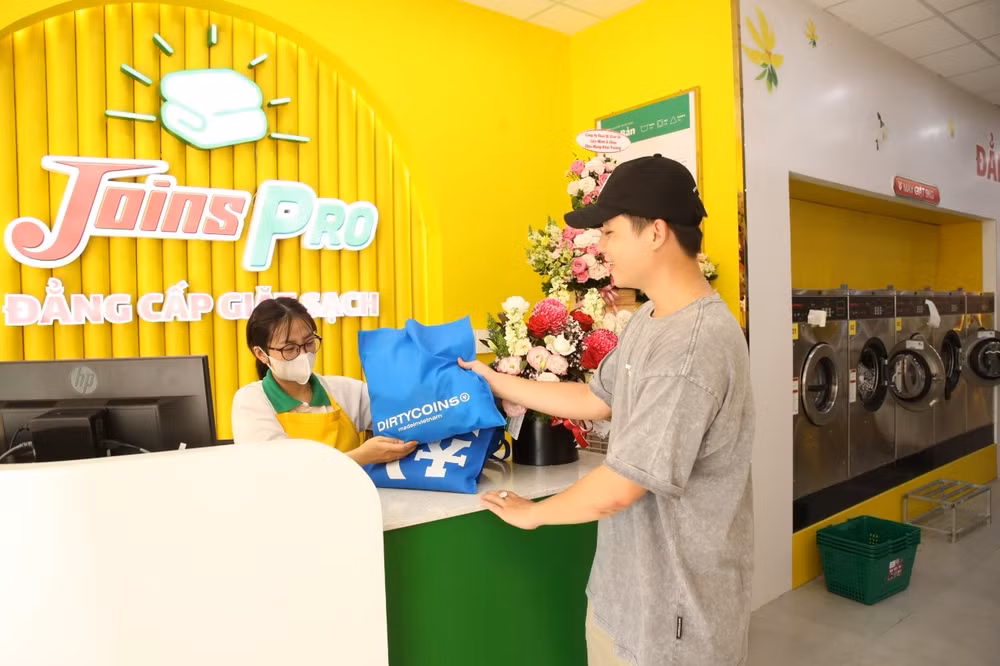 masan khai truong cua hang giat ui chuyen nghiep joins pro dau tien hinh 3
