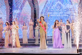 Cô gái vùng “đất lửa” Quảng Trị đăng quang Hoa hậu Việt Nam Thời đại - Miss VietNam Era 2024 ở tuổi 20