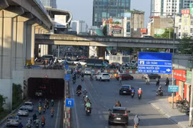 Hà Nội: Tổ chức, phân luồng lại giao thông nút giao Nguyễn Trãi - Khuất Duy Tiến