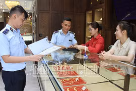 Phát hiện nhiều vi phạm tại các cơ sở kinh doanh vàng ở Nam Định