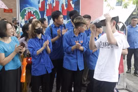 Thi lớp 10 công lập Hà Nội: Độ khó đề Toán giảm nhẹ nhưng vẫn đảm bảo sự phân hoá