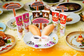 Vinamilk và sữa đặc Ông Thọ tái hiện “góc phố ẩm thực tuổi thơ” tại Lễ hội bánh mì