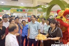 Trải nghiệm 'Phiên chợ Nông sản, Đặc sản vùng miền' tại Hà Nội