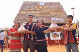Kon Tum: Độc đáo hội thi giã gạo ngon nhất thế giới ở núi Ngọc Linh hùng vĩ